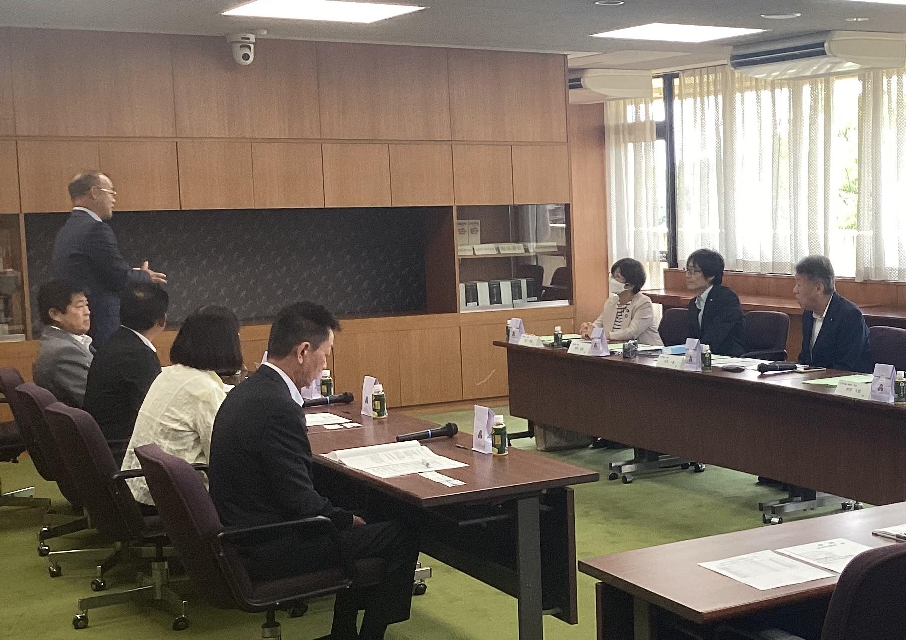 視察研修の様子